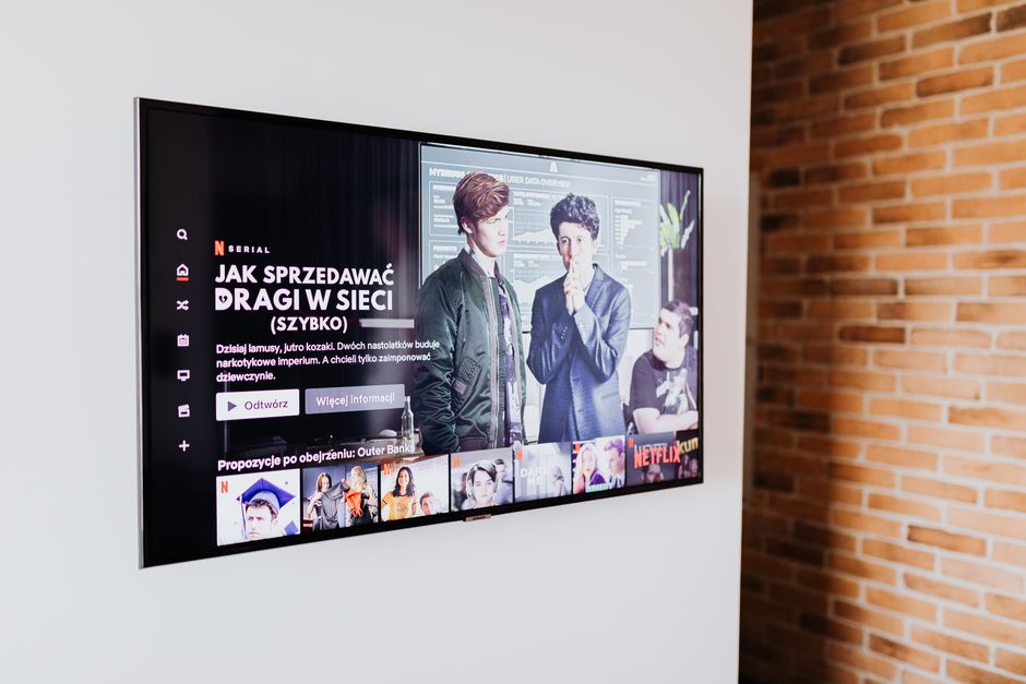 LG C2 55" OLED 4K TV